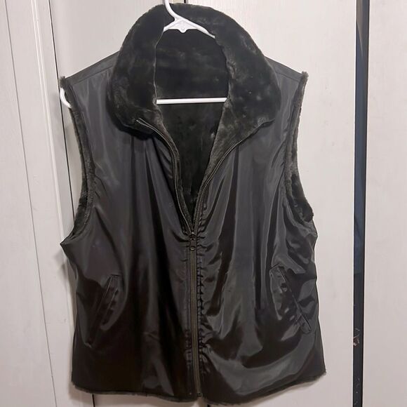 Women's Brown Faux Fur Reversible Collared Sleeveless Zip Up Vest L - Picture 1 of 9